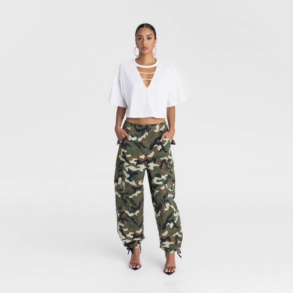 NWT KBB by KAHLANA Mid Rise Straight Leg The Cargo Jogger Size Large